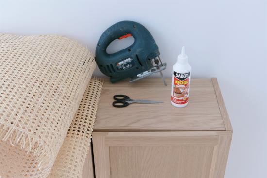 diy-tuto-sader-comment-transformer-votre-ancienne-armoire-colle-bois-prise-rapide-outils