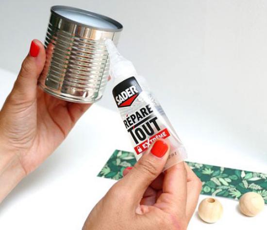 Etape 3 : Appliquez votre colle 