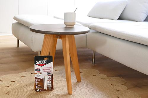 Comment réparer une table d'appoint en bois avec la colle Résist Bois footer